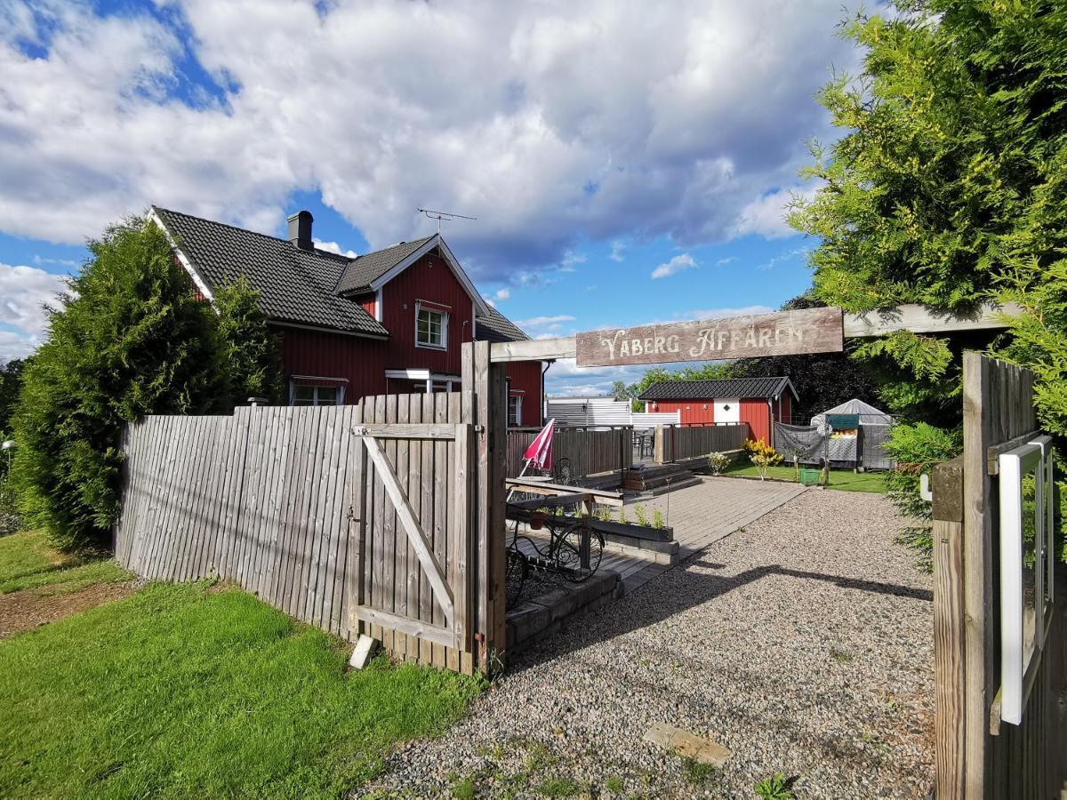 Yaberg Affaeren Bed & Breakfast Hyltebruk Exterior photo