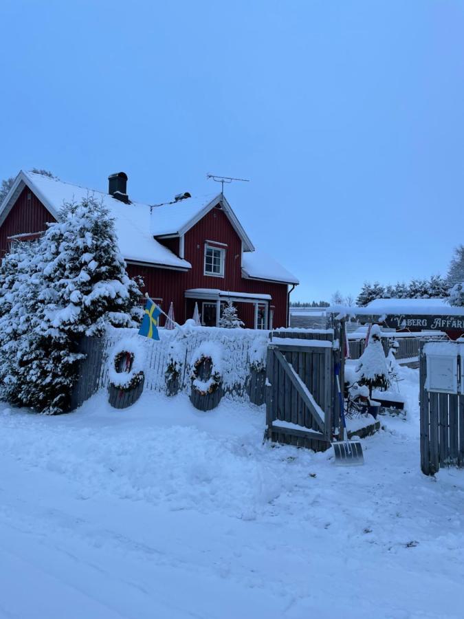 Yaberg Affaeren Bed & Breakfast Hyltebruk Exterior photo